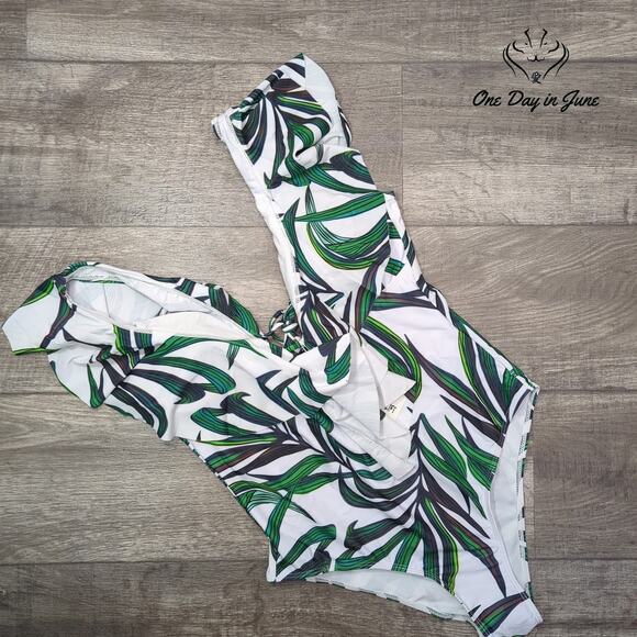 Sporlike V Neck Ruffle One Piece Swimsuit Size L - Picture 3 of 6